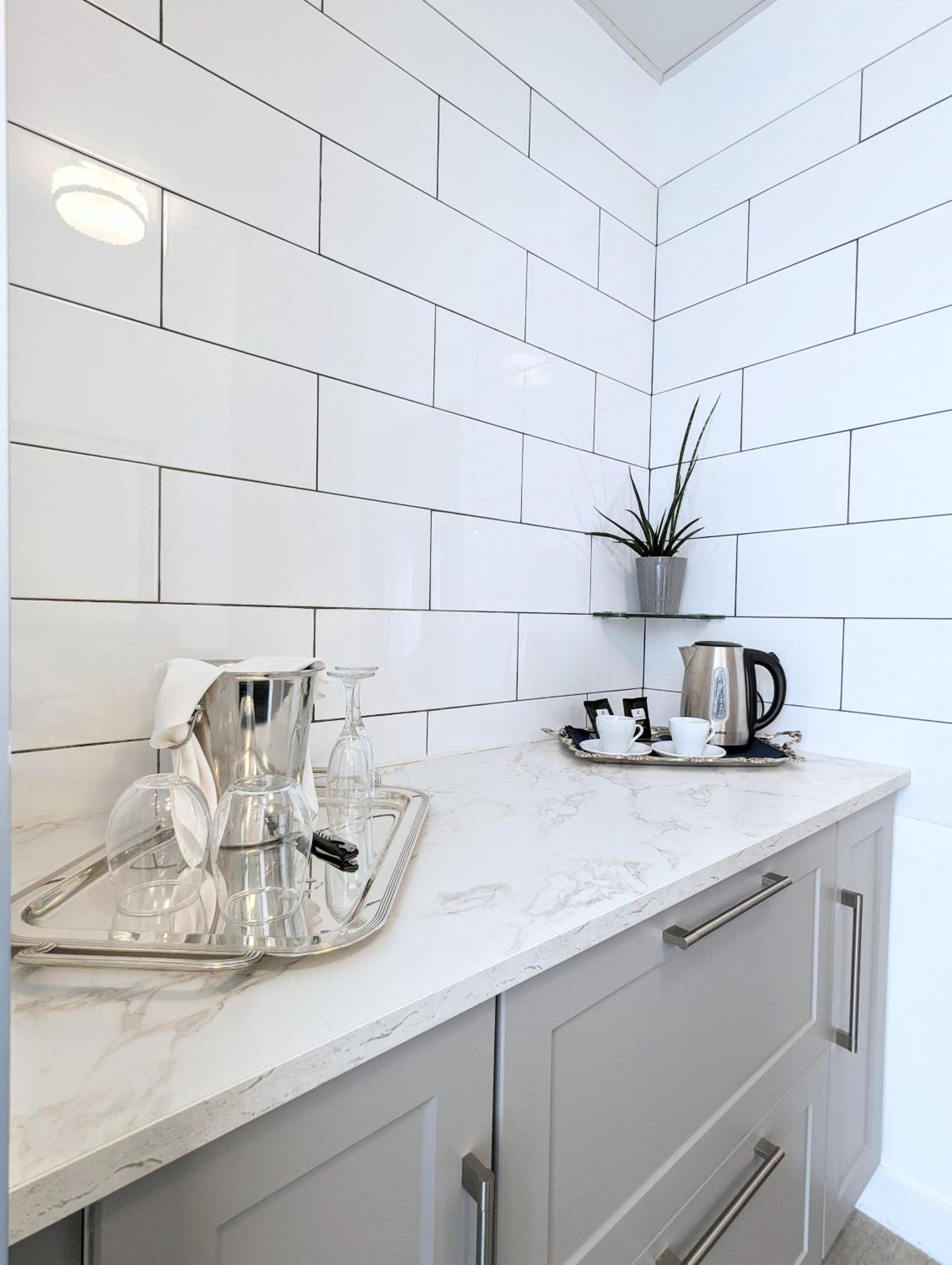 Hotel Oui Go! Trois-Rivieres Luaran gambar